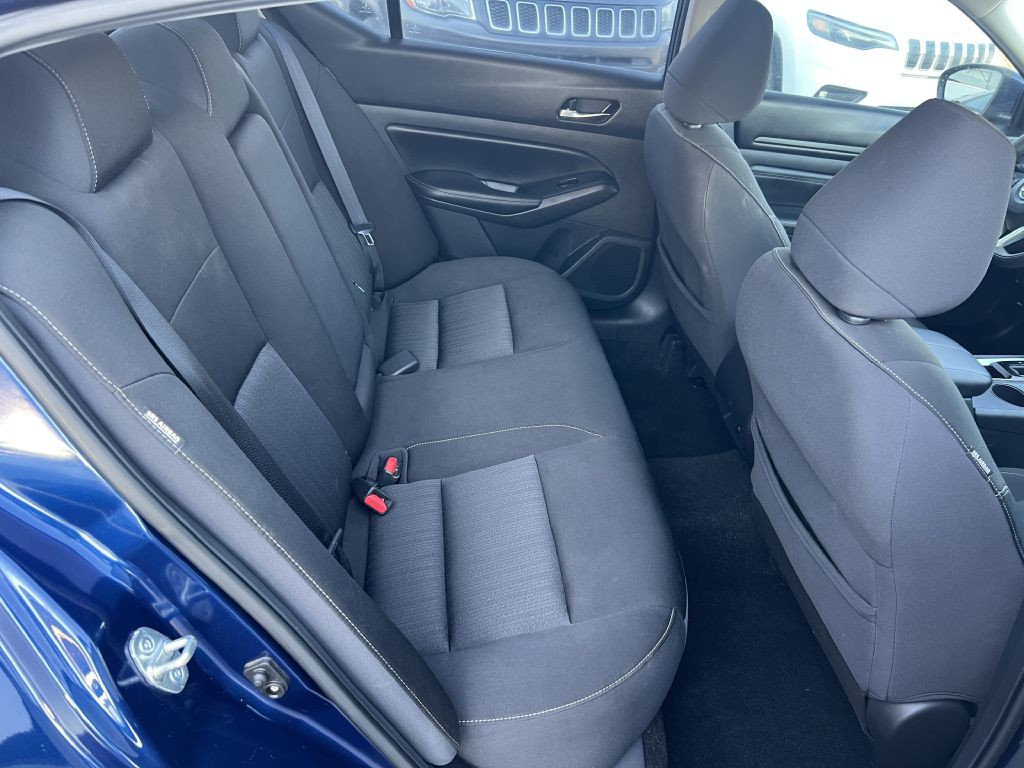 2019 Nissan Altima Image 24