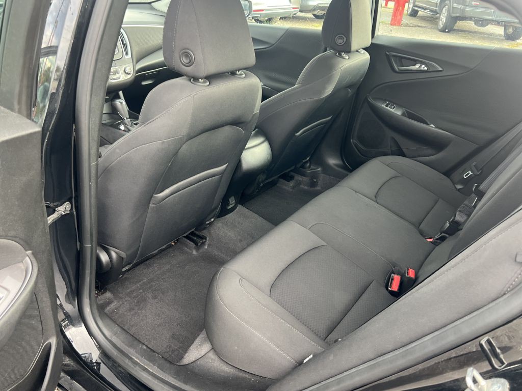 2018 Chevrolet Malibu Image 22