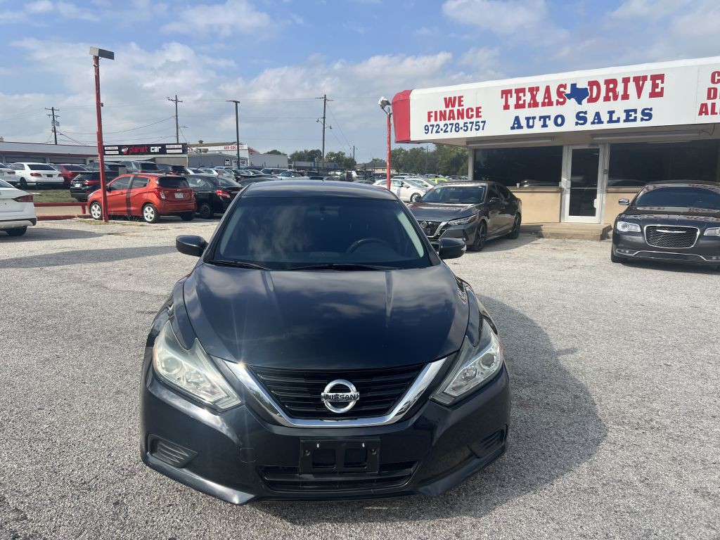 2017 Nissan Altima Image 3