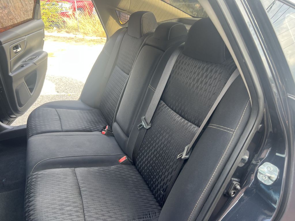 2017 Nissan Altima Image 19