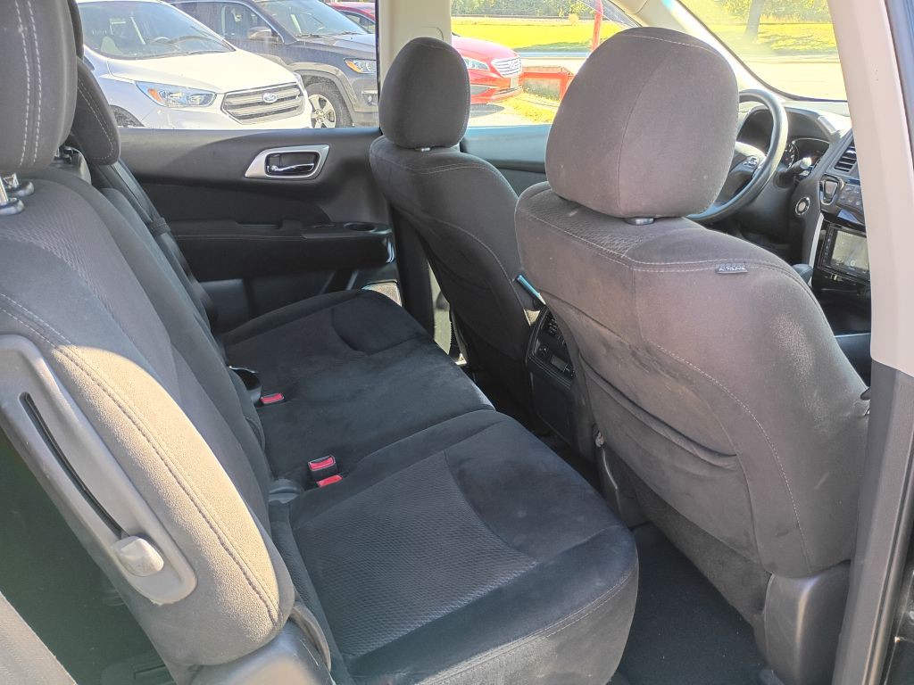 2015 Nissan Pathfinder Image 15