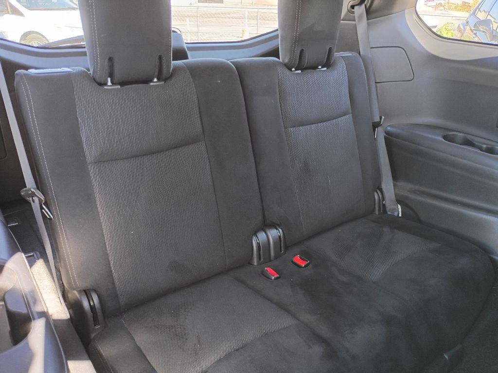 2015 Nissan Pathfinder Image 17