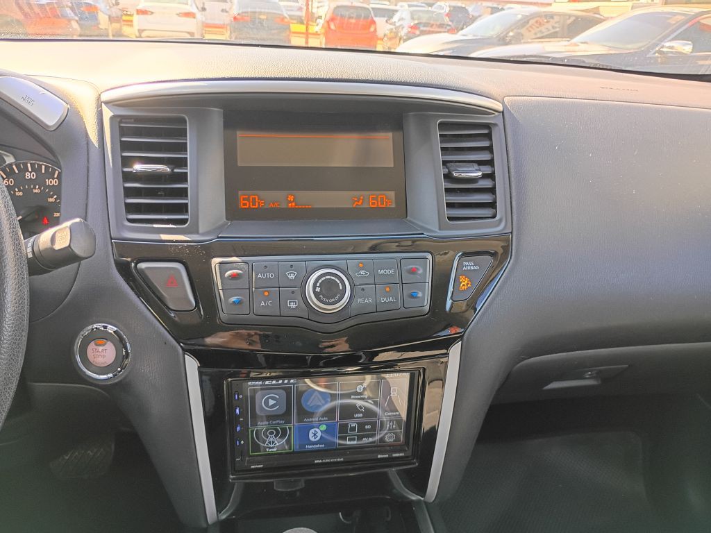 2015 Nissan Pathfinder Image 21