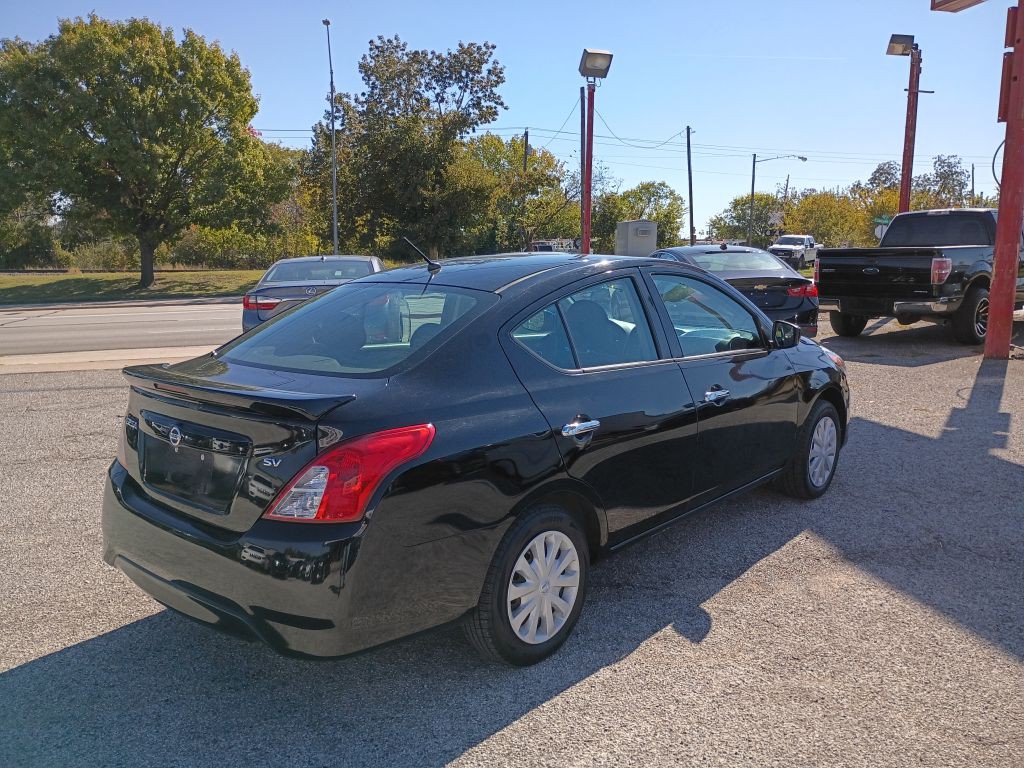 2019 Nissan Versa Image 5