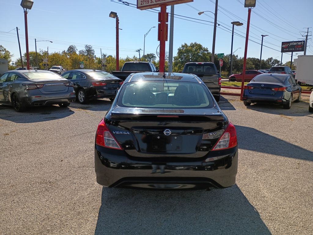 2019 Nissan Versa Image 6