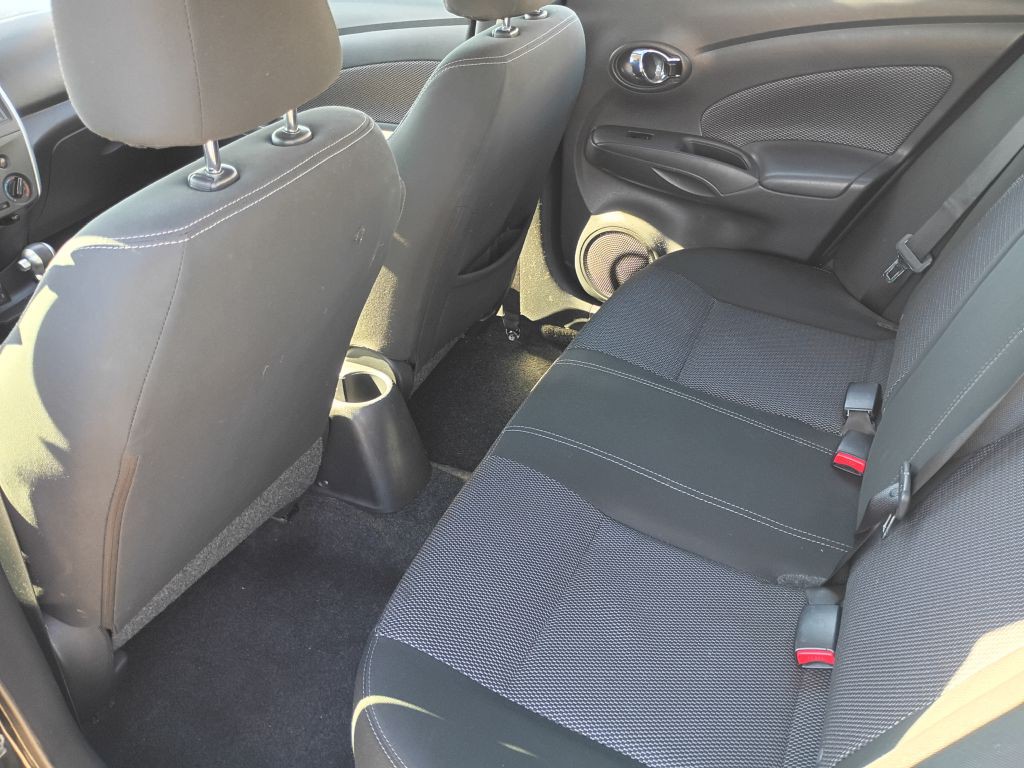 2019 Nissan Versa Image 13