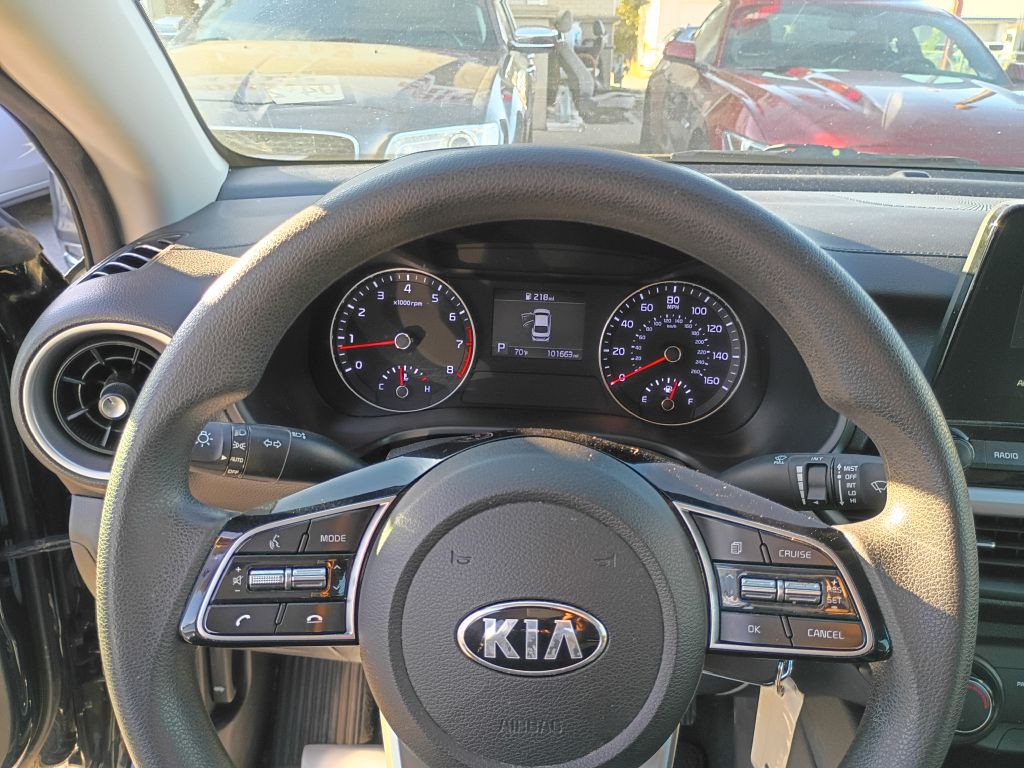 2021 Kia Forte Image 16