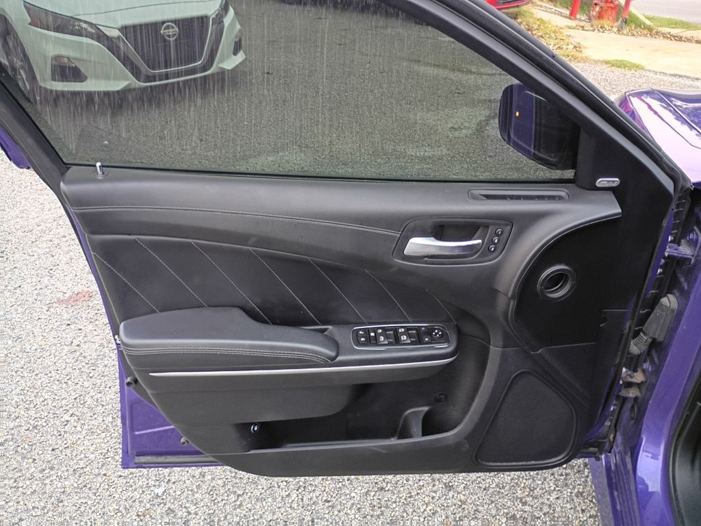 2019 Dodge Charger Image 12