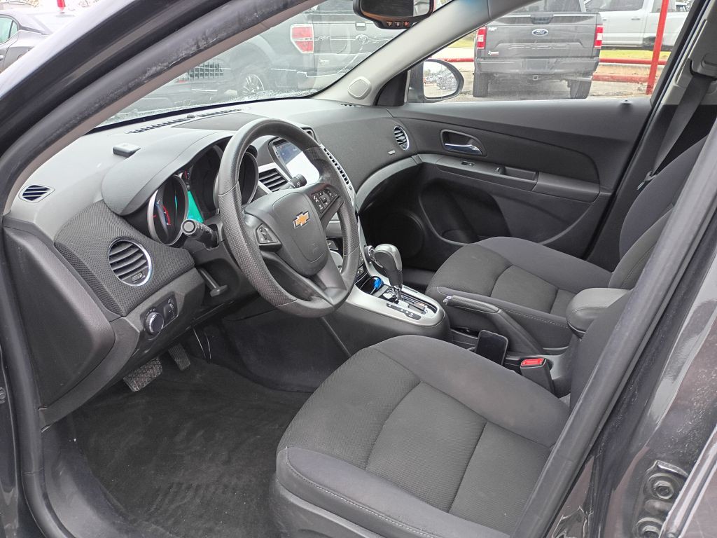 2015 Chevrolet Cruze Image 9