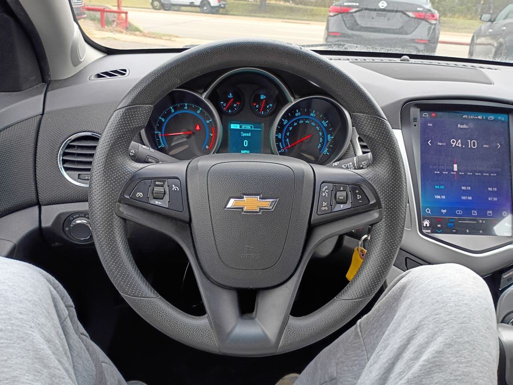 2015 Chevrolet Cruze Image 16