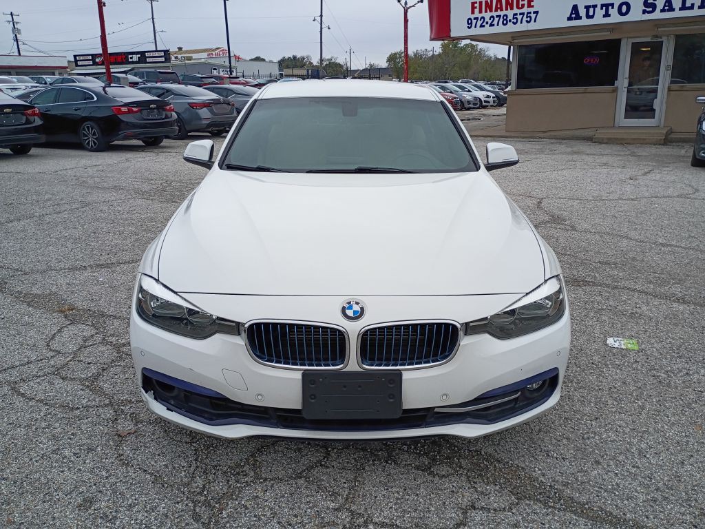 2017 BMW 3 Series Image 3