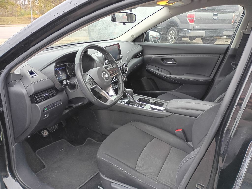 2022 Nissan Sentra Image 9