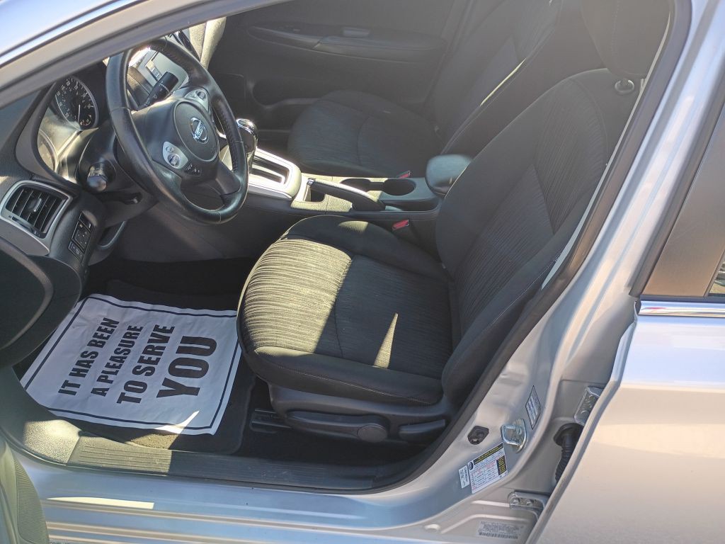 2019 Nissan Sentra Image 9