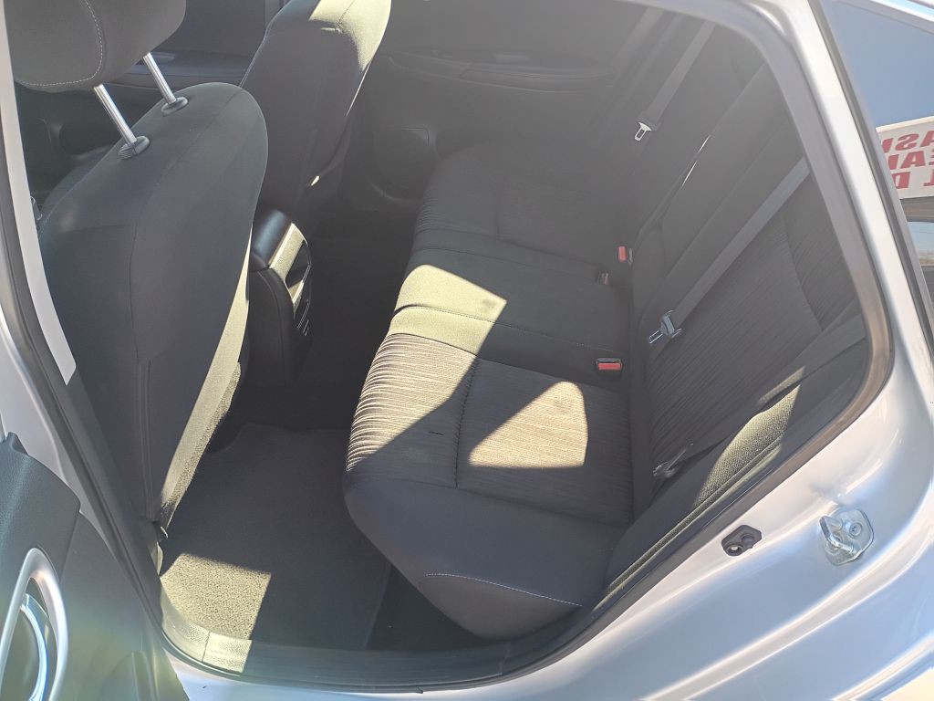 2019 Nissan Sentra Image 12