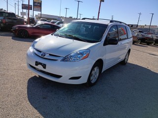 Image for 2006 Toyota Sienna CE ID: 7054828