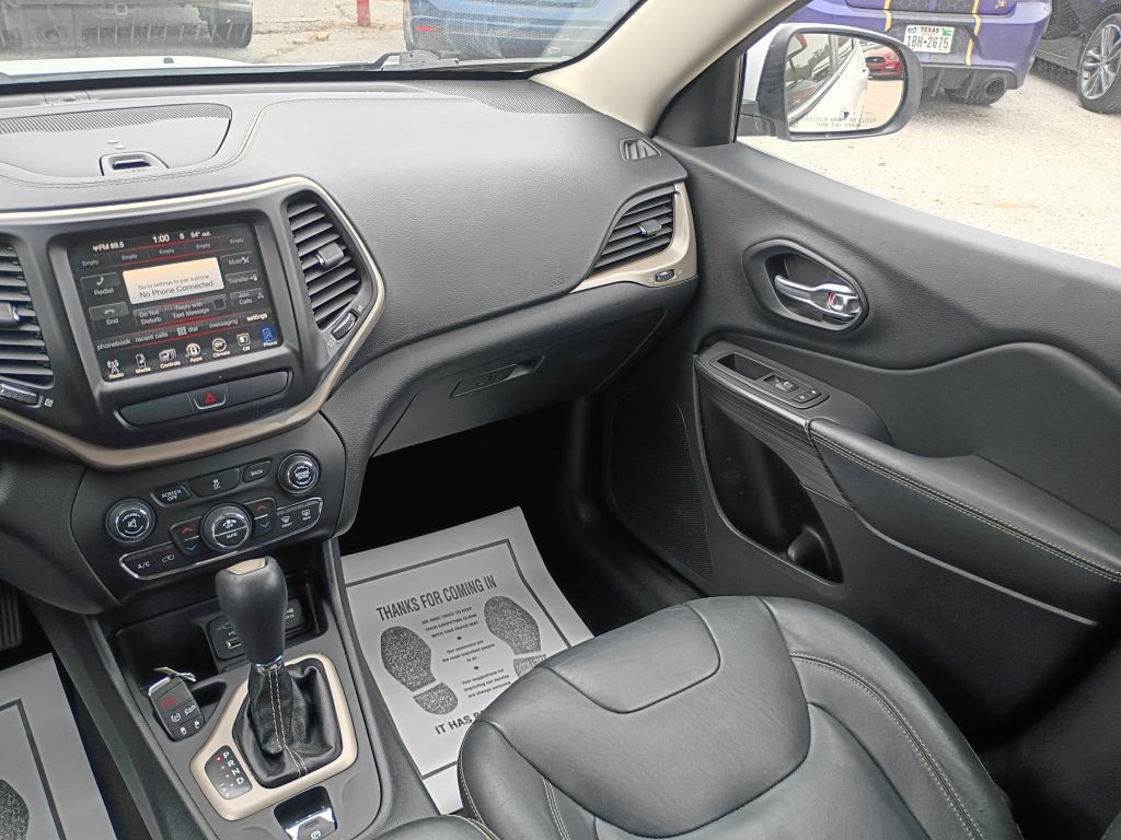 2016 Jeep Cherokee Image 21