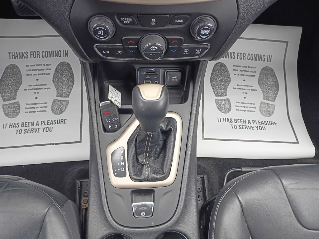 2016 Jeep Cherokee Image 22