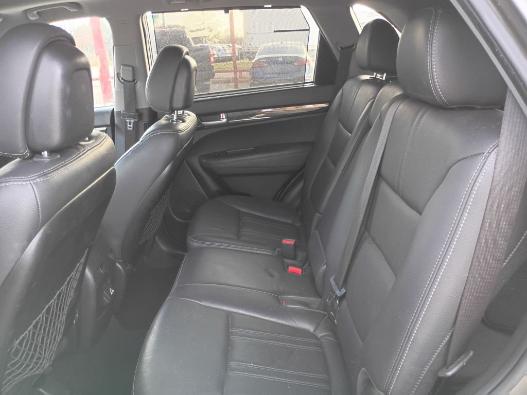 2014 Kia Sorento Image 17