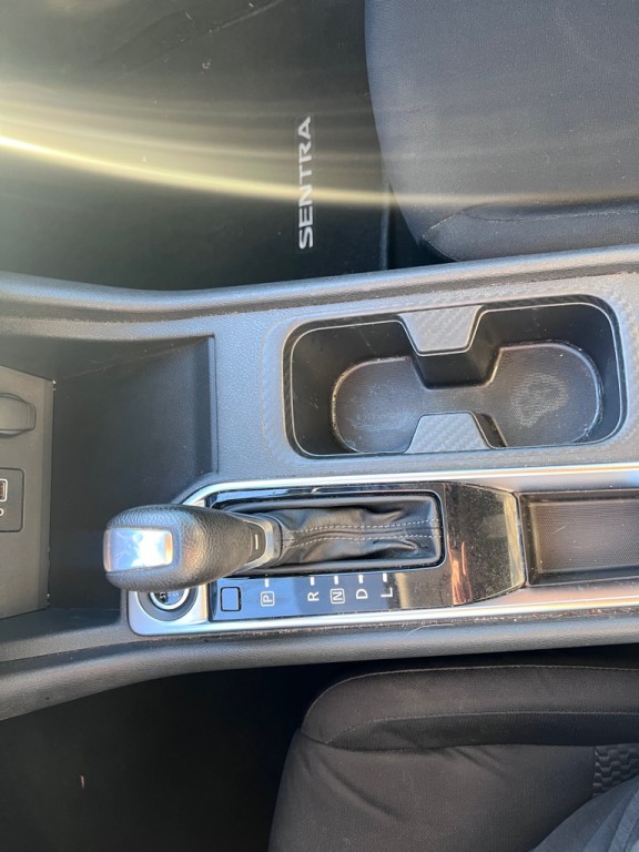 2020 Nissan Sentra Image 19