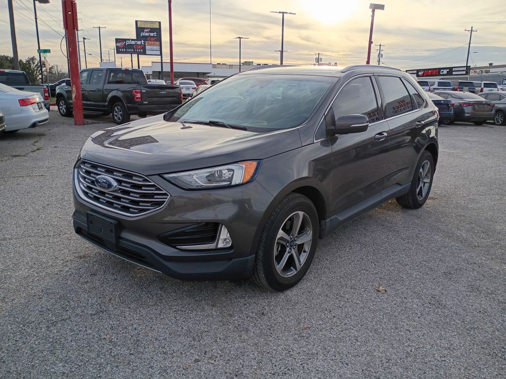 2020 Ford Edge Image 3