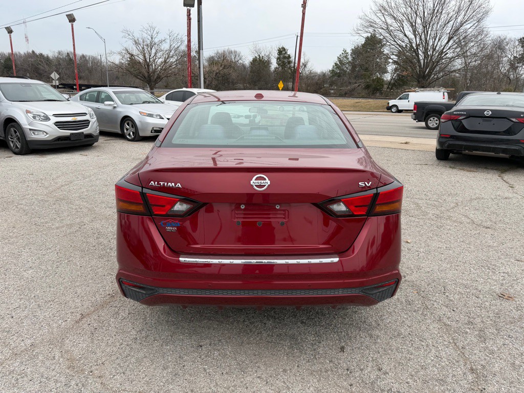 2022 Nissan Altima Image 6