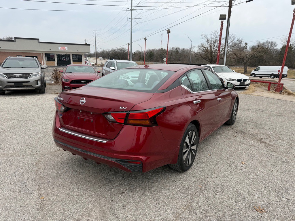 2022 Nissan Altima Image 7