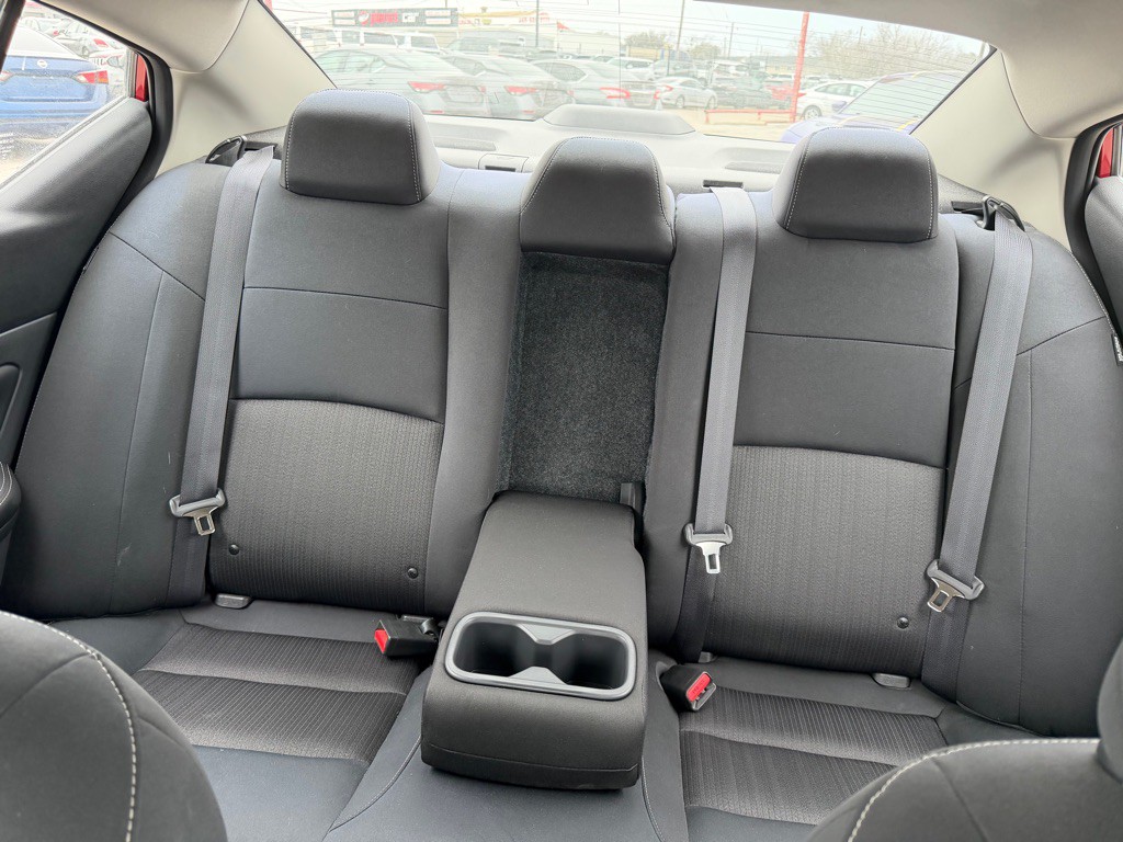 2022 Nissan Altima Image 16