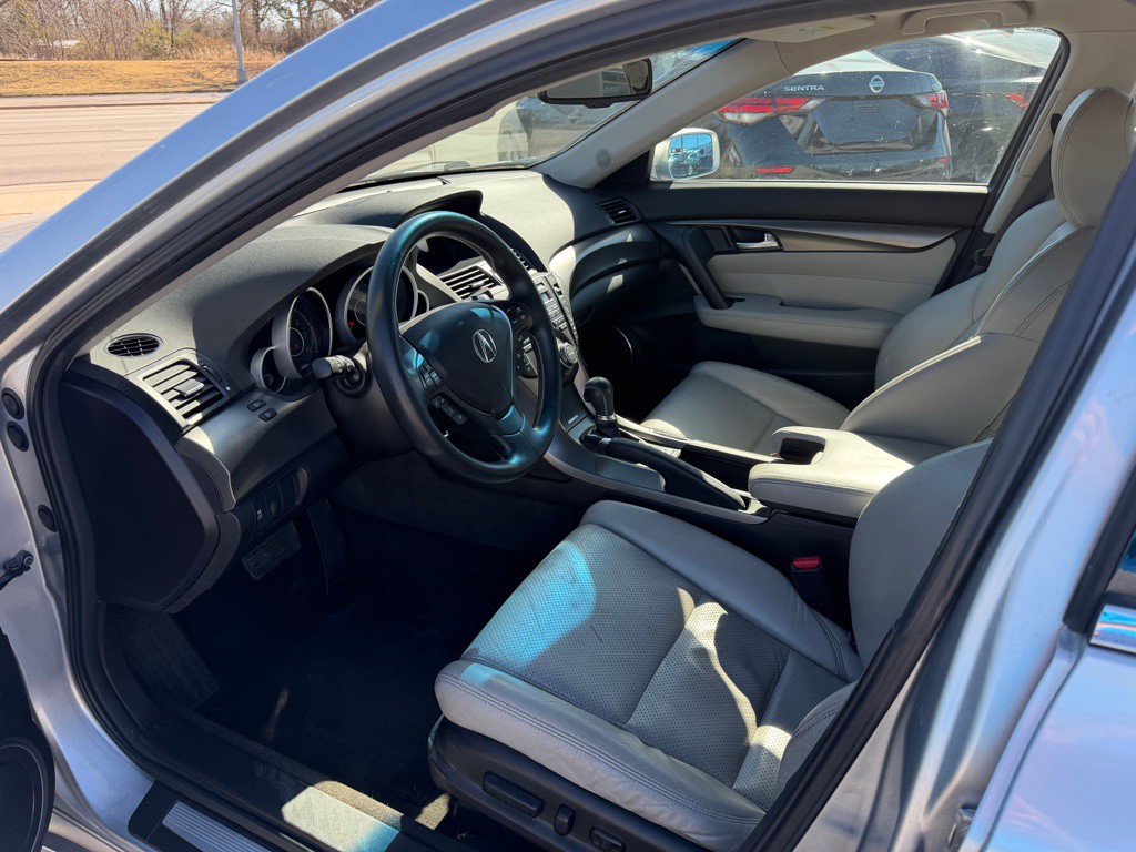 2014 Acura TL Image 9