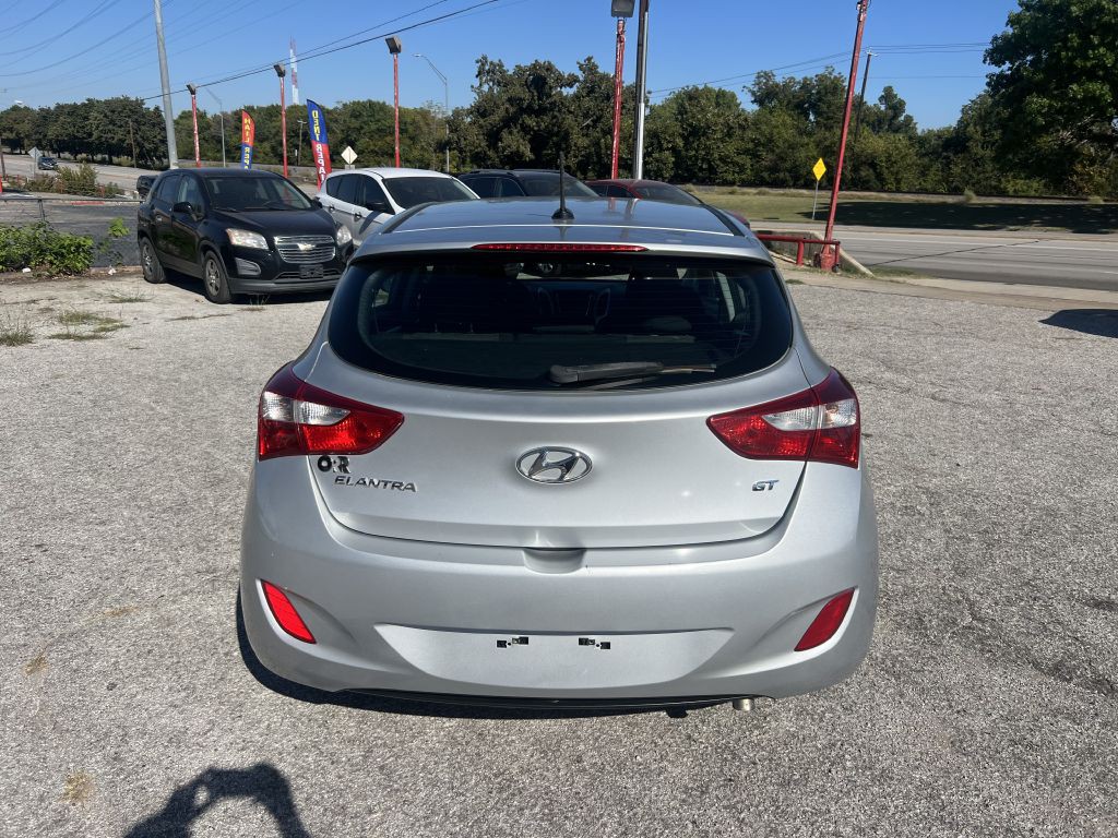2017 Hyundai Elantra Image 6