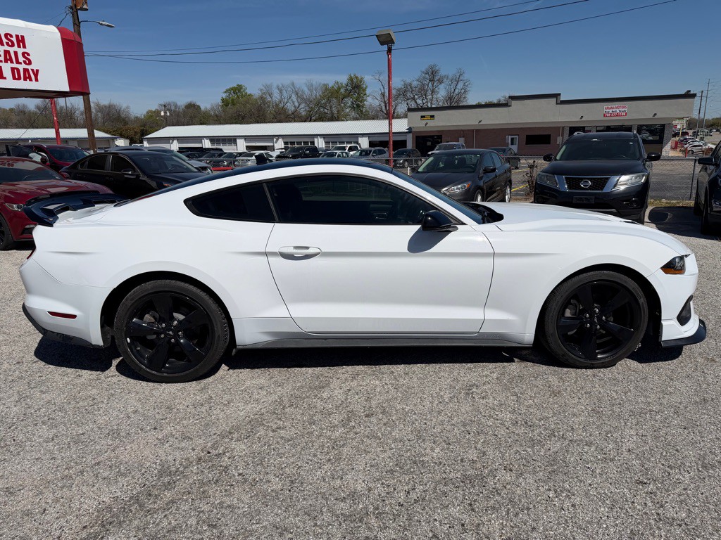2023 Ford Mustang Image 8