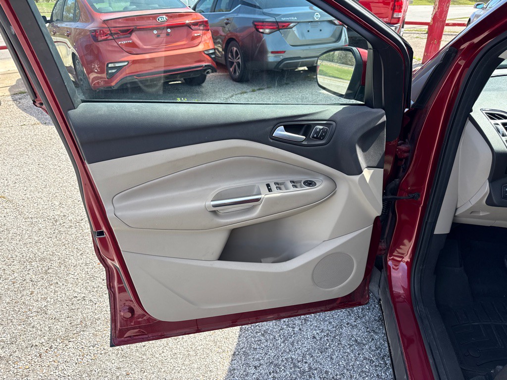 2019 Ford Escape Image 9