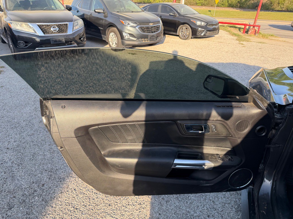 2017 Ford Mustang Image 10