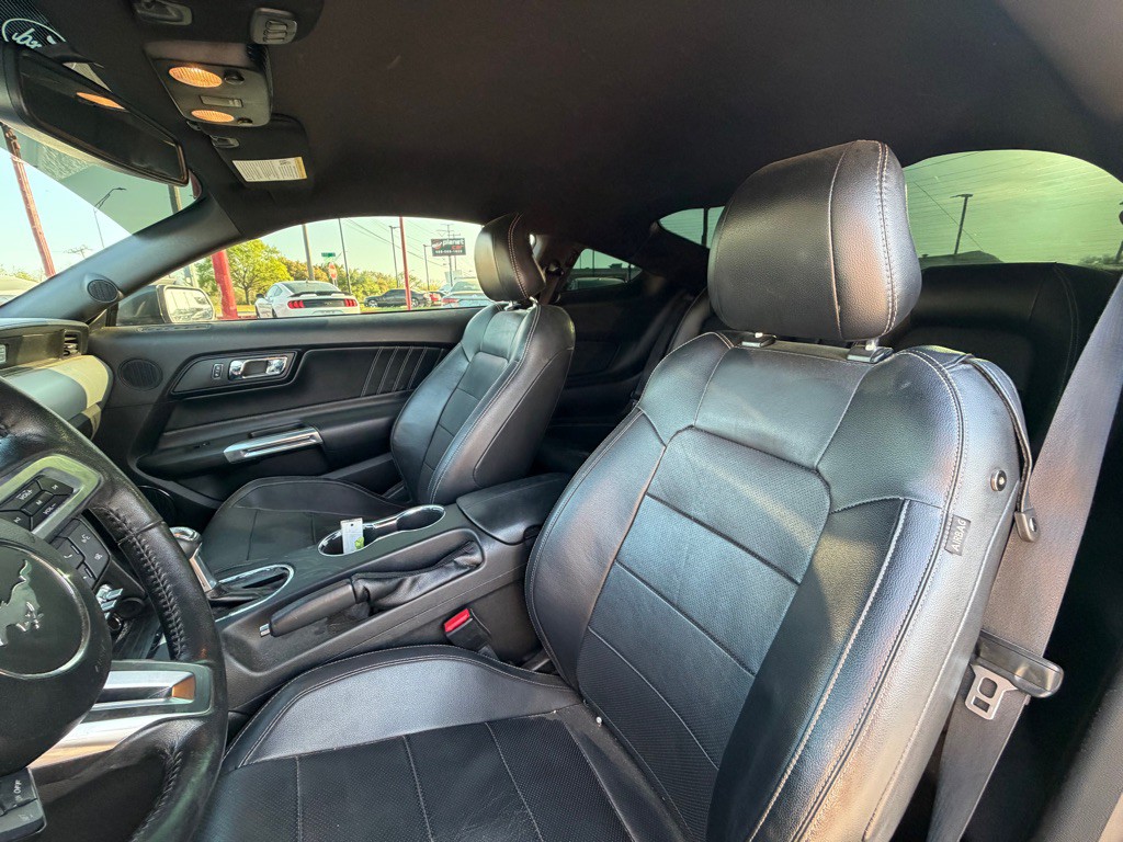 2017 Ford Mustang Image 11