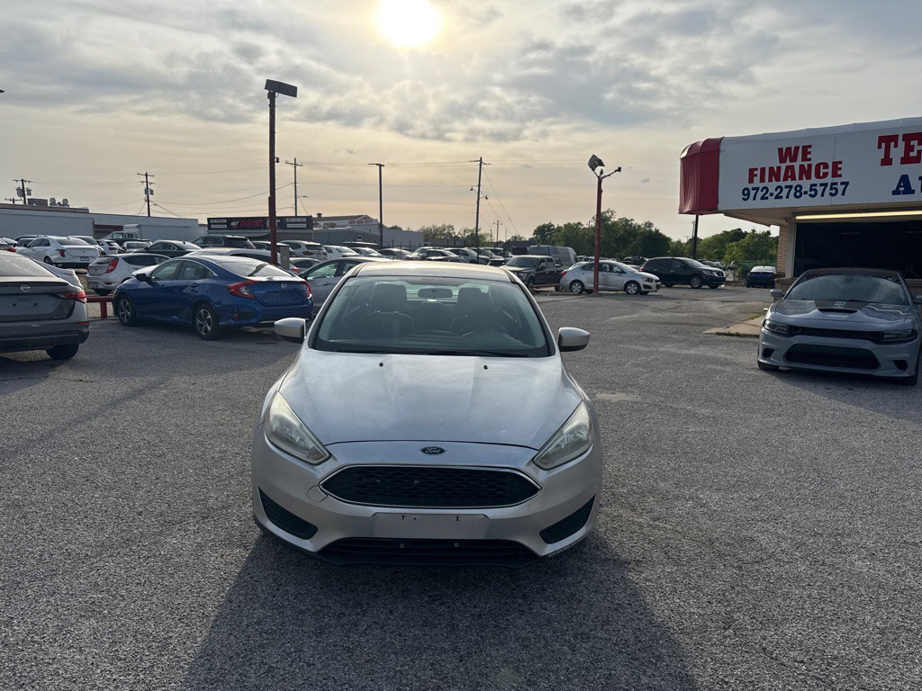 2018 Ford Focus Image 2