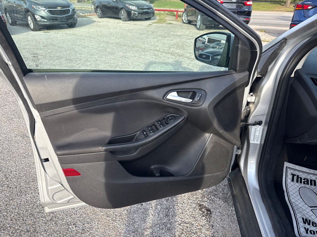 2018 Ford Focus Image 9