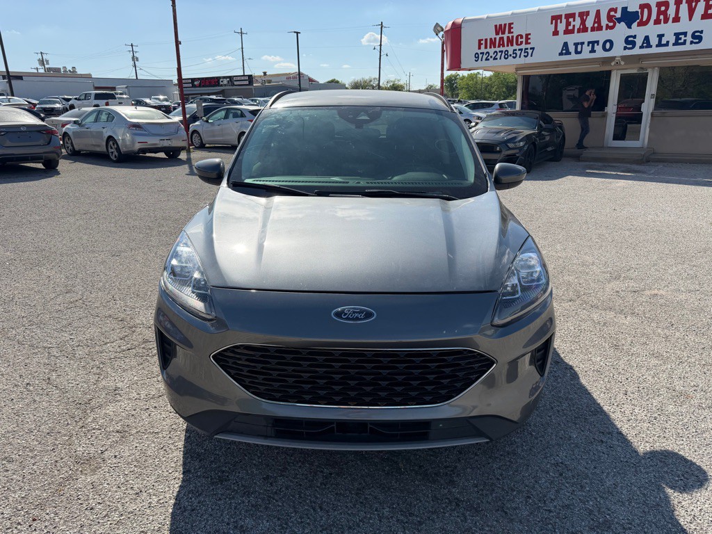 2021 Ford Escape Image 2