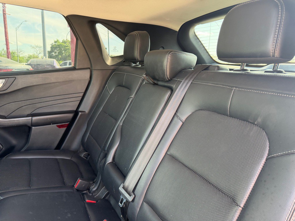 2021 Ford Escape Image 21