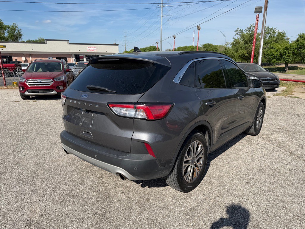2021 Ford Escape Image 2