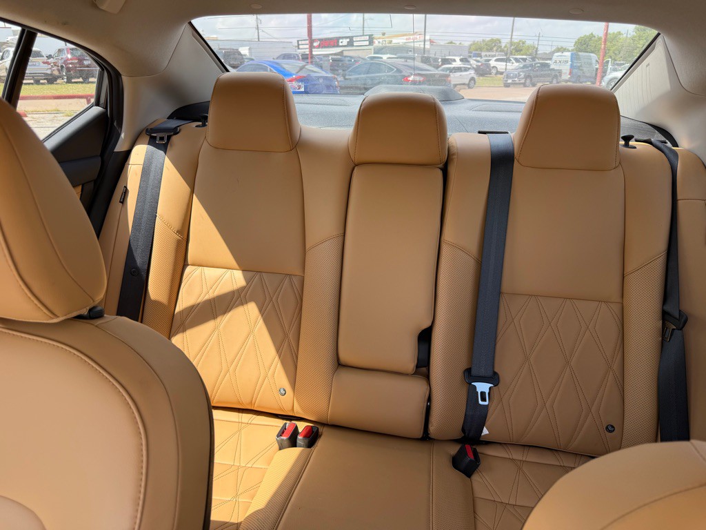 2025 Nissan Sentra Image 18