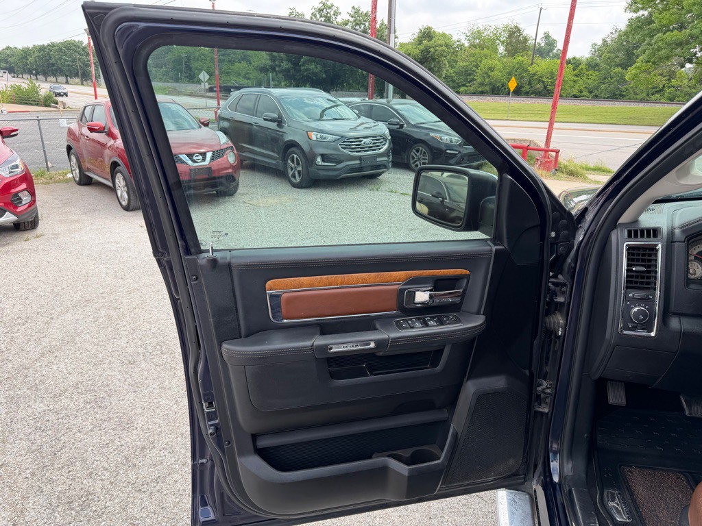 2017 RAM 1500 Image 10