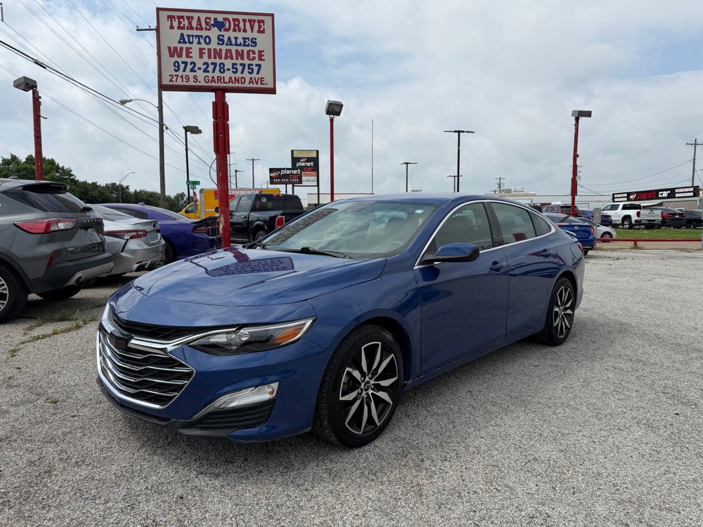 2023 Chevrolet Malibu Image 3