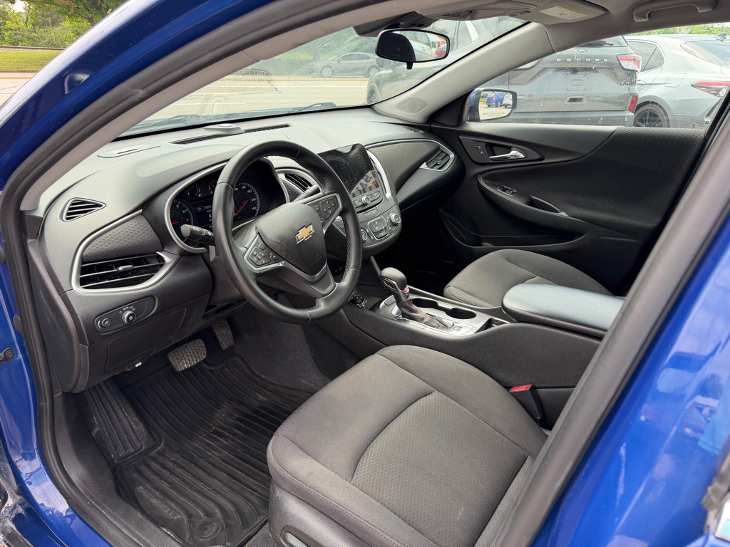 2023 Chevrolet Malibu Image 9