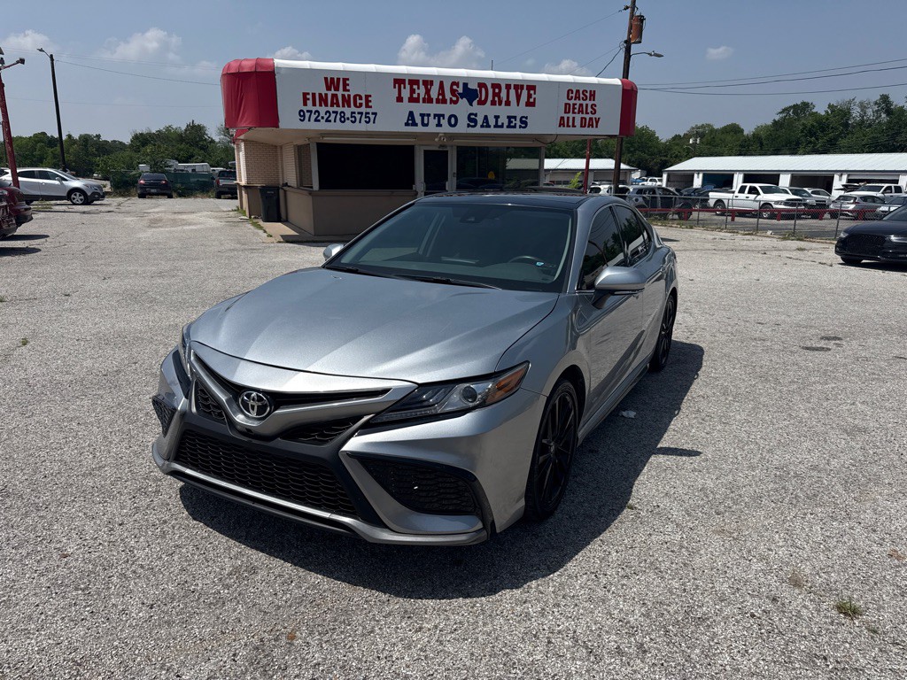 2024 Toyota Camry Image 1