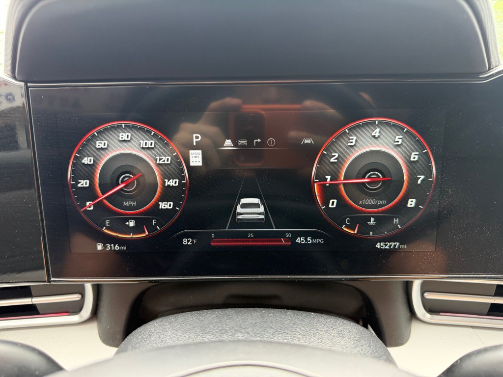 2024 Hyundai Elantra Image 13