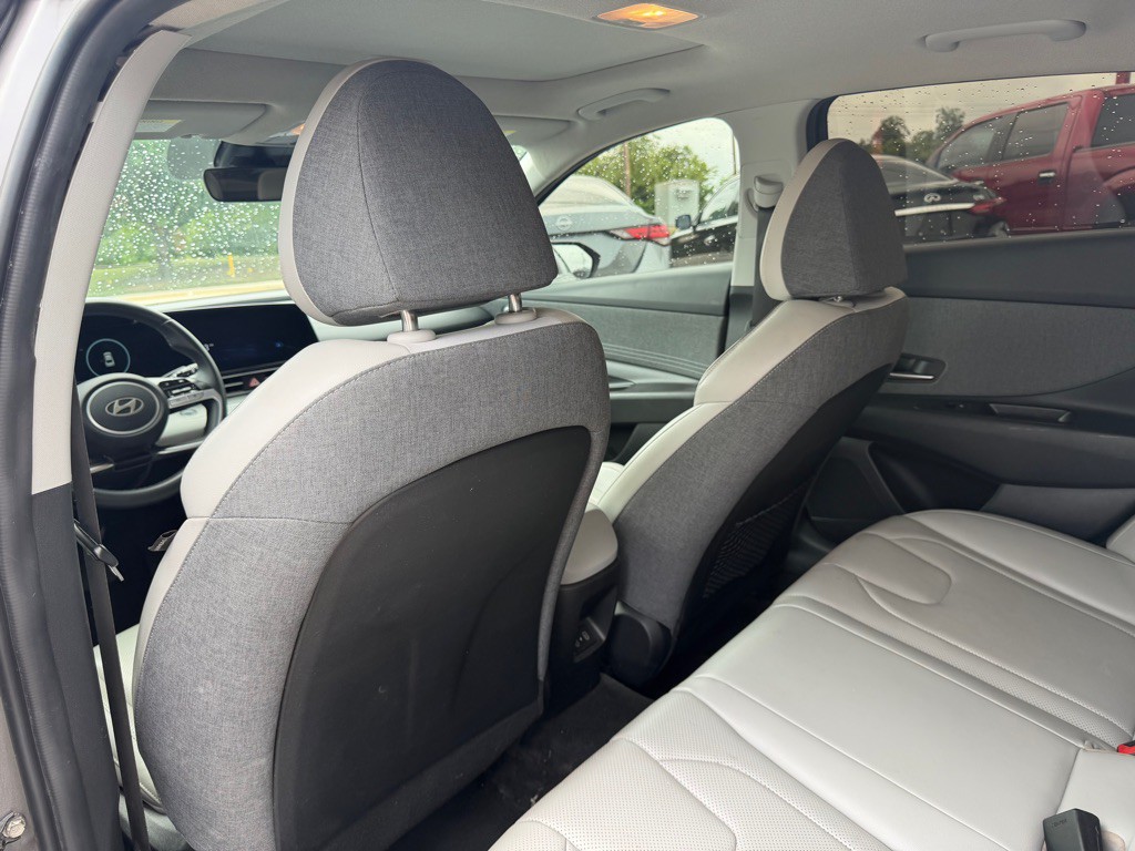 2024 Hyundai Elantra Image 20