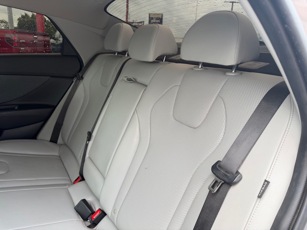 2024 Hyundai Elantra Image 21