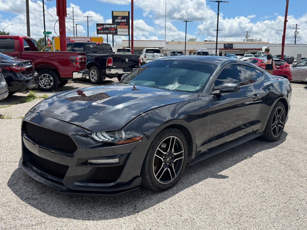 2022 Ford Mustang Image 3