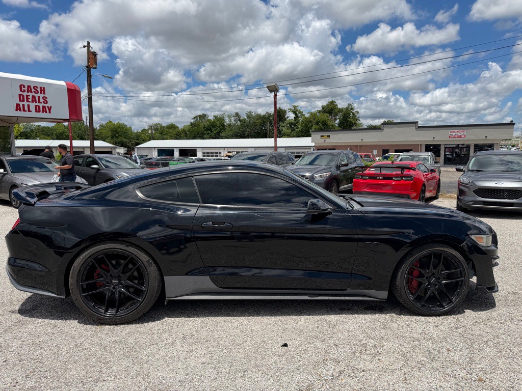 2015 Ford Mustang Image 8