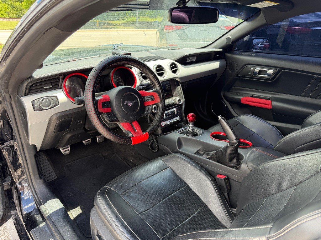 2015 Ford Mustang Image 9