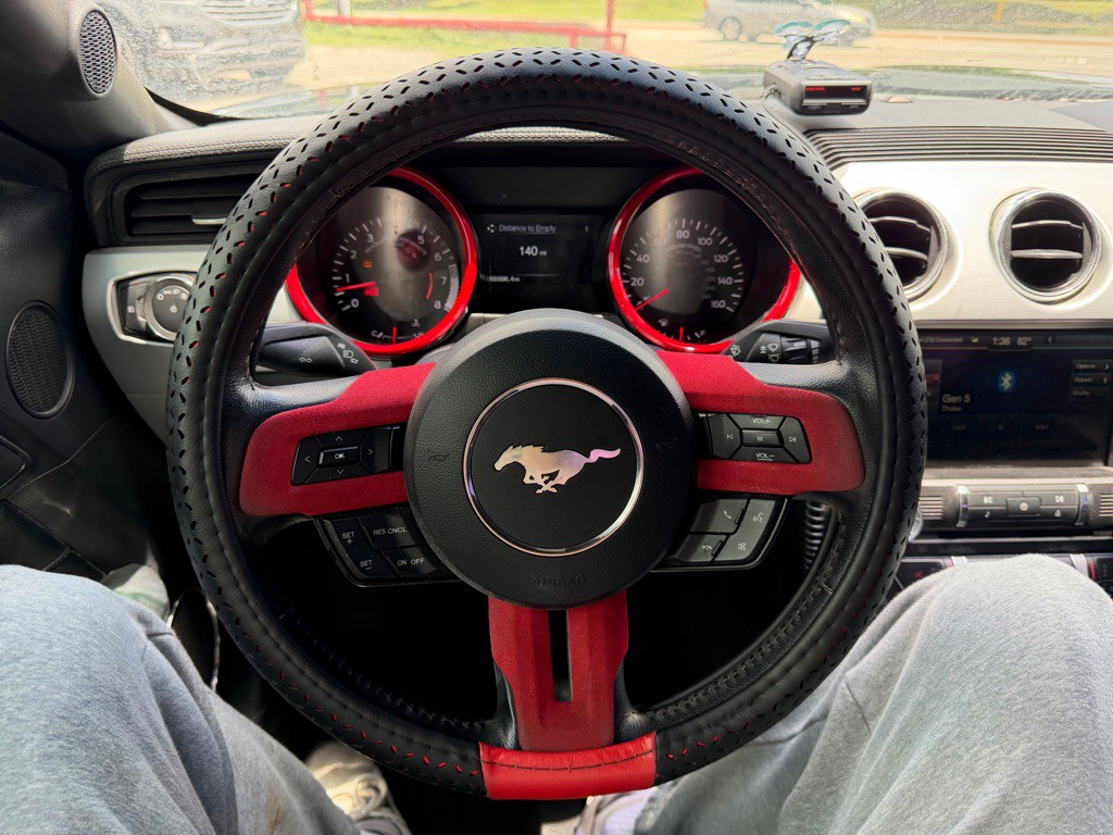 2015 Ford Mustang Image 12